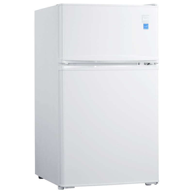 RMRT30X7GIS by Avanti - 3.0 cu. ft. Retro Compact Refrigerator