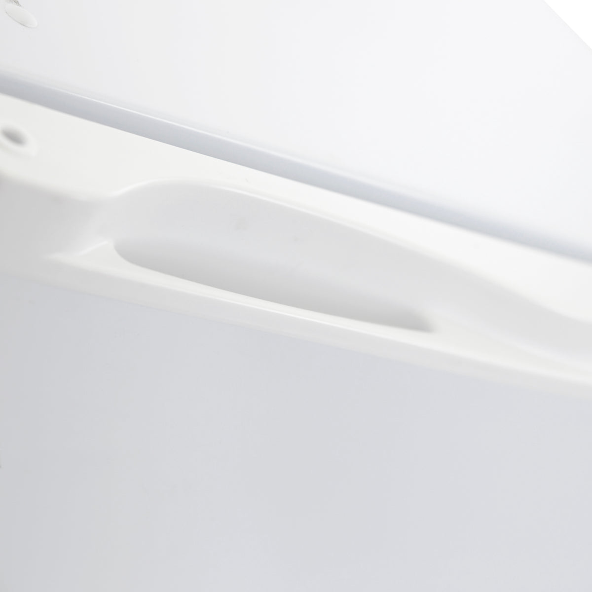 Avanti 2.8 cu. ft. Vertical Freezer, in White (VF306)